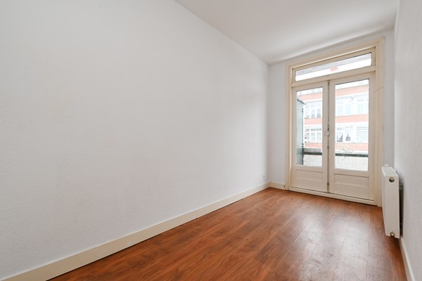 Medium property photo - Jan ten Brinkstraat 147, 2522 HX Den Haag